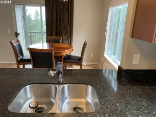 Photo #4: 21206356 Listing