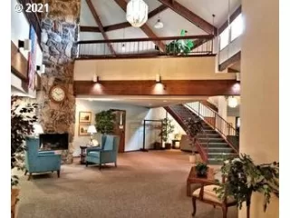 Photo #5: 21209632 Listing