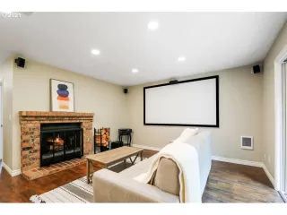 Photo #3: 21209780 Listing