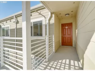 Photo #2: 21209845 Listing