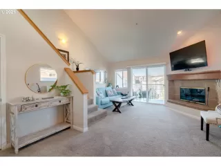 Photo #3: 21209845 Listing