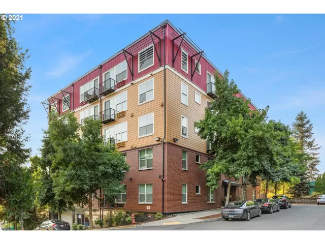 MLS: 21211448 Condo For Sale