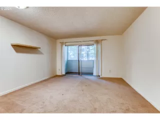 Photo #5: 21211627 Listing