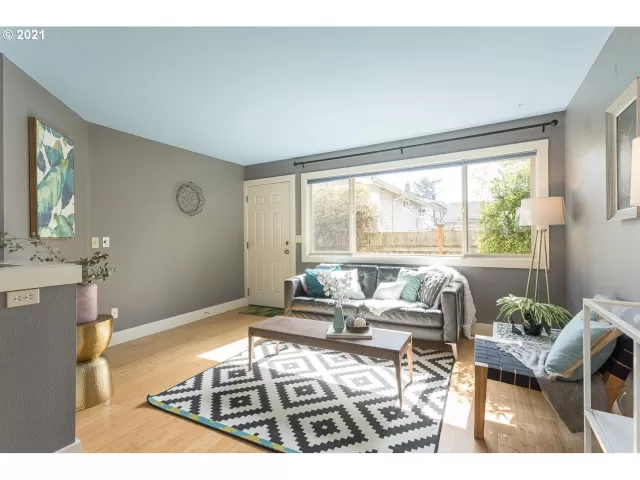 MLS: 21212173 Condo For Sale