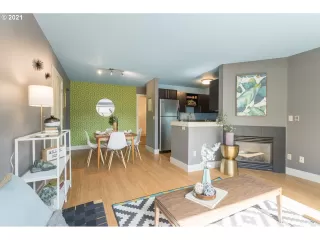 Photo #1: 21212173 Listing