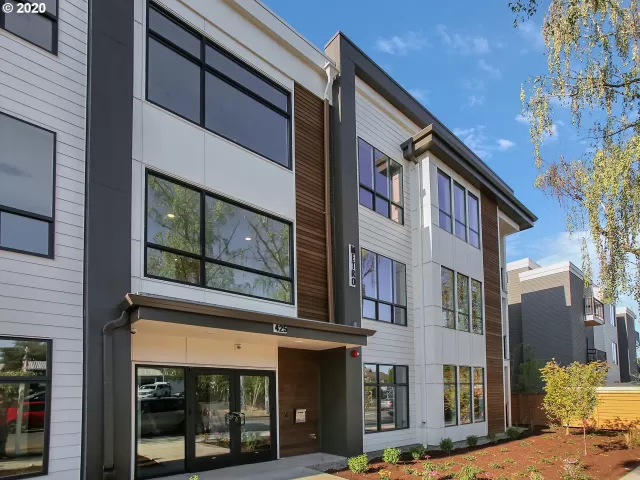 MLS: 21212604 Condo For Sale