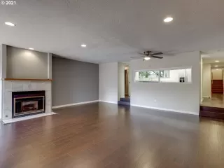 Photo #2: 21212764 Listing 