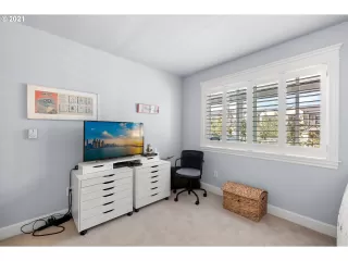 Photo #6: 21213633 Listing