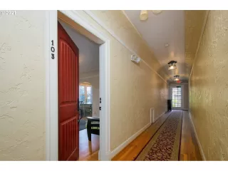 Photo #2: 21215559 Listing 