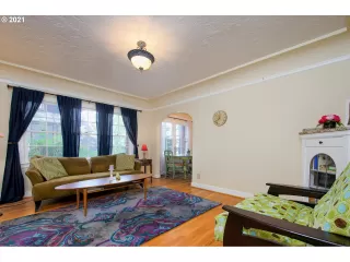 Photo #4: 21215559 Listing 