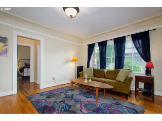 Photo #6: 21215559 Listing 
