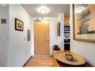 Photo #2: 21216114 Listing