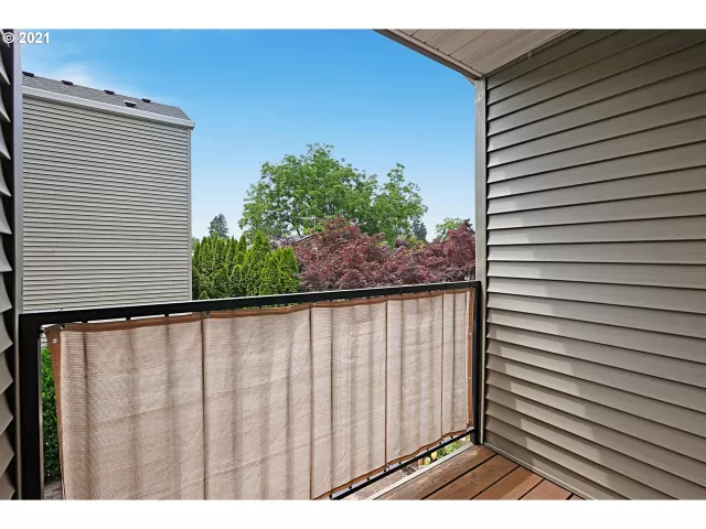 MLS: 21216115 Condo For Sale