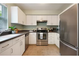 Photo #4: 21216115 Listing 