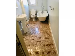 Photo #4: 21217067 Listing