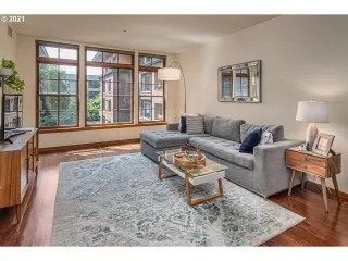 Photo #3: 21217181 Listing