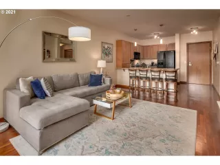 Photo #5: 21217181 Listing