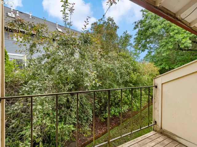 MLS: 21217403 Condo For Sale