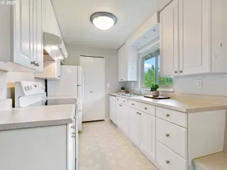 Photo #1: 21217403 Listing 