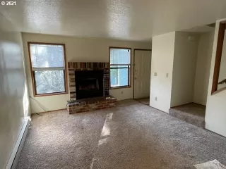 Photo #5: 21217917 Listing