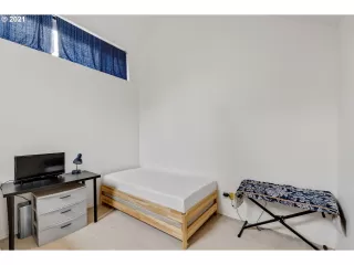 Photo #6: 21218284 Listing