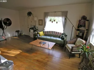 Photo #4: 21218894 Listing