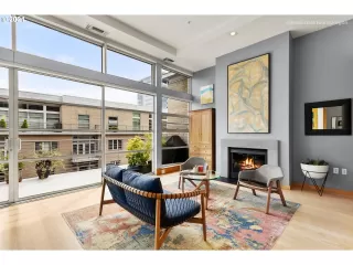 Photo #4: 21218931 Listing
