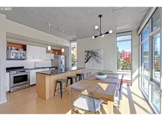 Photo #1: 21218954 Listing 