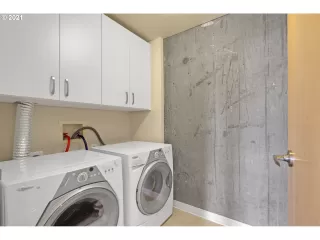 Photo #6: 21218954 Listing 