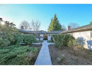 Photo #1: 21219602 Listing