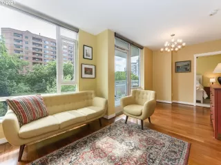 Photo #6: 21220818 Listing