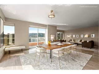 Photo #2: 21220883 Listing