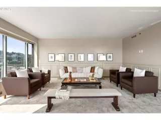 Photo #3: 21220883 Listing