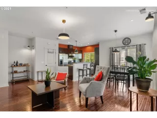 Photo #4: 21221046 Listing 