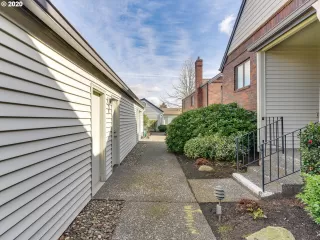 Photo #1: 21221677 Listing 