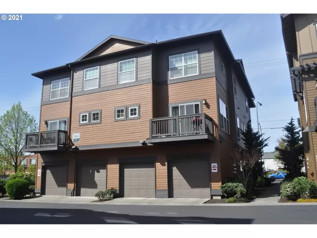 MLS: 21221846 Condo For Sale