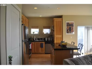 Photo #3: 21221846 Listing 