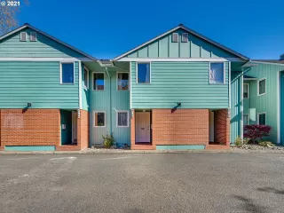 More Details about MLS # 21222588 : 4758 SW TUCKER AVE