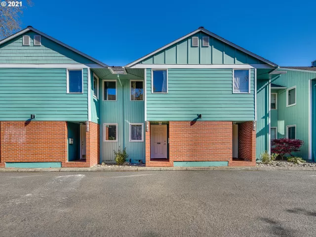 MLS: 21222588 Condo For Sale