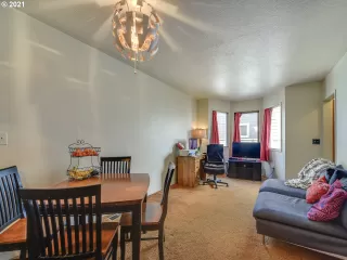 Photo #3: 21222588 Listing 