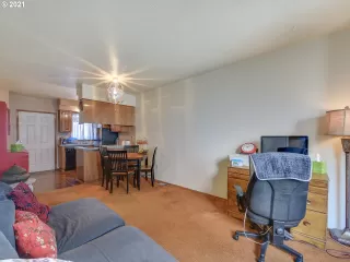 Photo #6: 21222588 Listing 