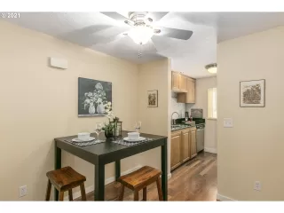 Photo #2: 21223167 Listing