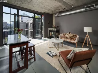 Photo #4: 21223684 Listing