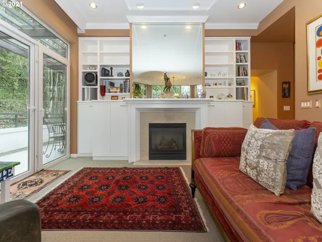 MLS: 21225391 Condo For Sale