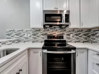 Photo #1: 21227333 Listing