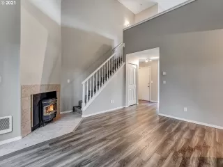 Photo #6: 21227333 Listing