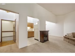 Photo #3: 21227498 Listing