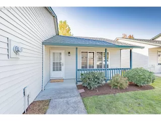 Photo #2: 21229136 Listing