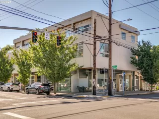 Click for more information on MLS # 21229146 : 16 NE SHAVER ST 206 More Details about MLS # 21229146 : 16 NE SHAVER ST 206
