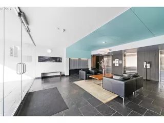 Photo #6: 21230770 Listing